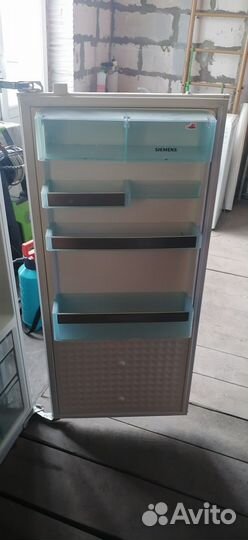 Продам встраиваемый холодильник siemens