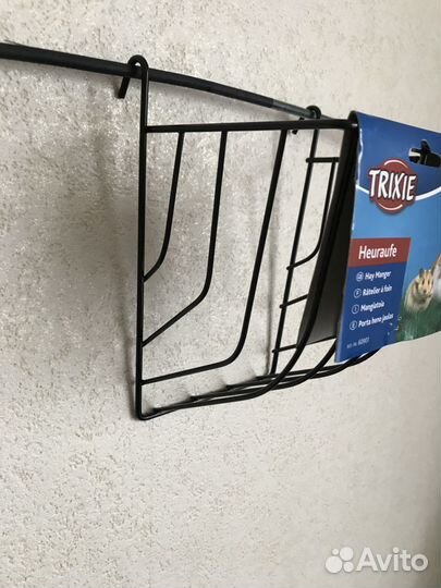 Кормушка для сена, сенник