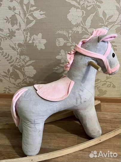 Лошадь качалка