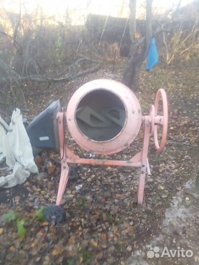 Продается бетономешалка отработала один сезон