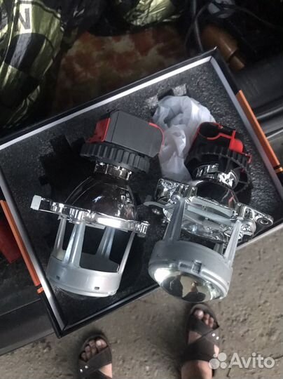 Фары пежо 407