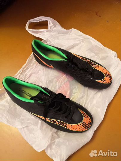 Футбольные бутсы 42-43 размер