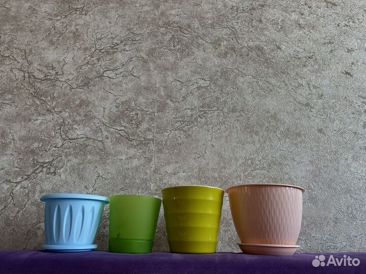 Цветочный горшок пластиковый