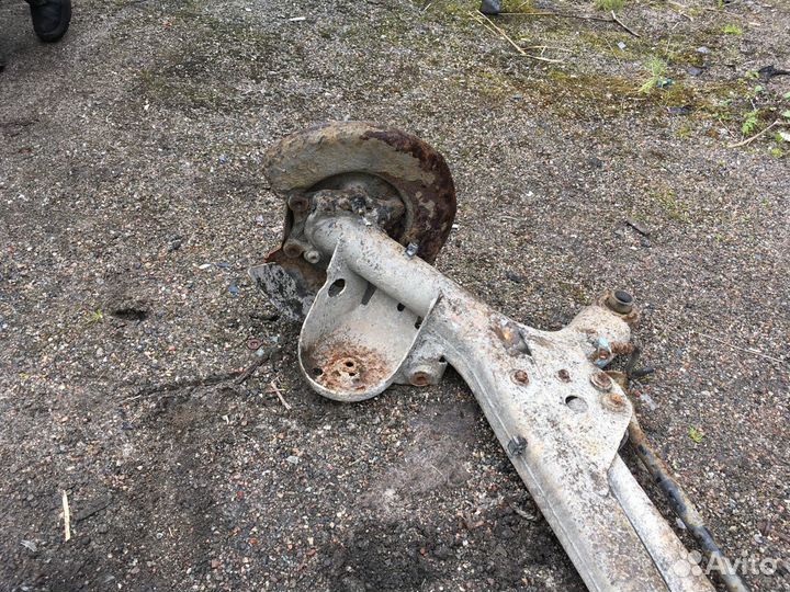 Задняя балка Volvo S70