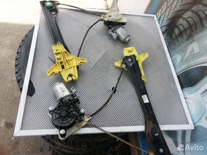 Стеклоподъёмник двери передний задний Volkswagen P