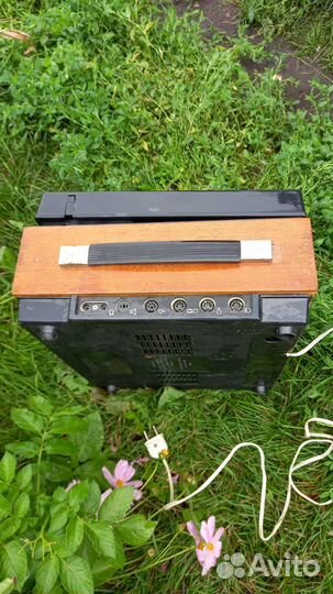 Катушечный магнитофон