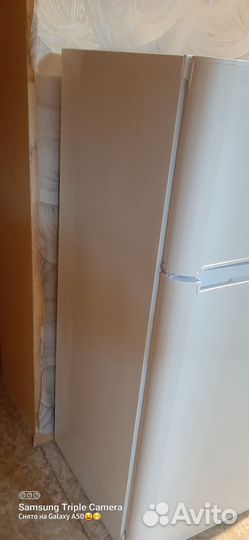 Холодильник бу indesit