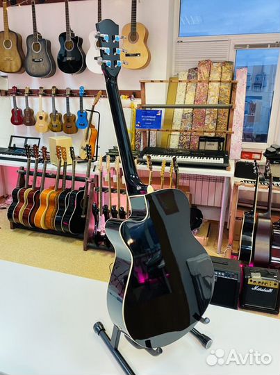 Гитара Elitaro с подключением