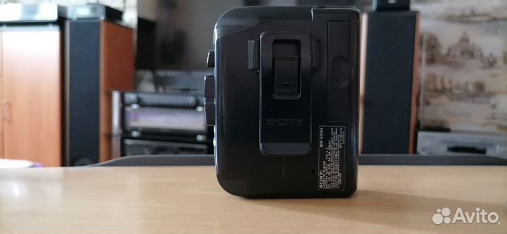 Кассетный плеер Sony WM-EX104