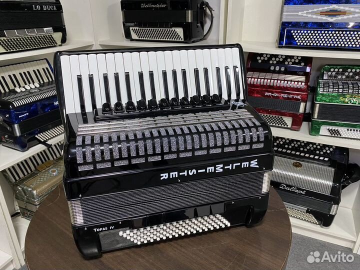 Аккордеон Weltmeister Topas IV