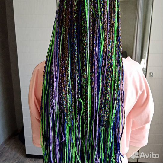 Афрокосы, косы зи-зи, причёски с канеколоном, дред