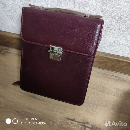 Кейс кожаный с внутренним содержанием