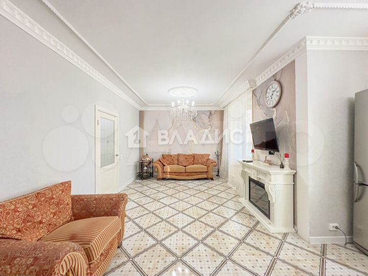 3-к. квартира, 80 м², 3/23 эт.