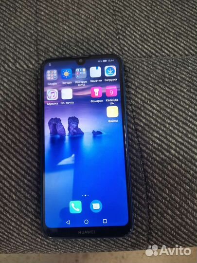 HUAWEI Y7 (2019), 3/32 ГБ