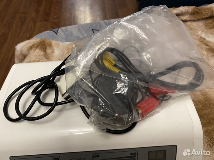 Косметологический аппарат ультразвукового пилинга