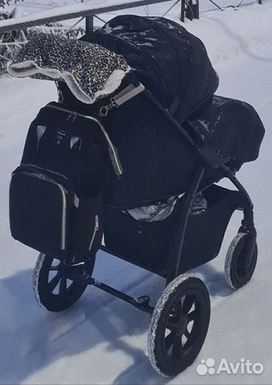 Коляска прогулочная всесезонная