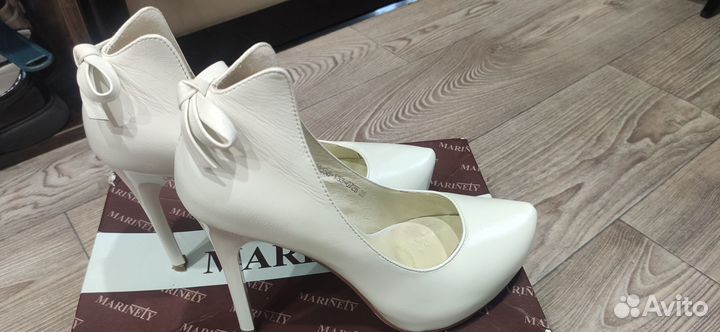 Продам праздничные туфли-кожа
