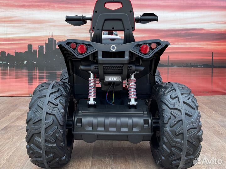 Детский квадроцикл на аккумуляторе