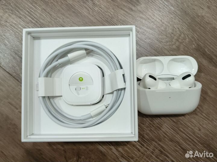 Apple airpods pro (mwp22ru/a)
