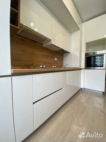 Кухня белая на заказ