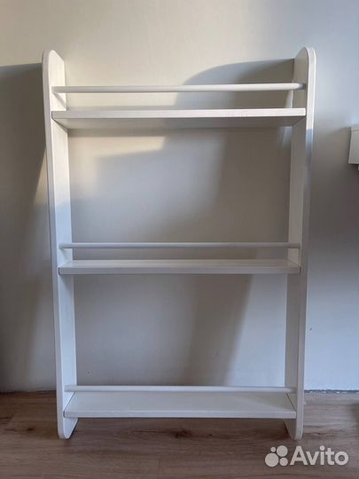 Полка для книг монтессори