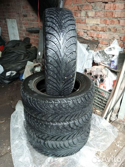 Sava Eskimo Stud 195/65 R15