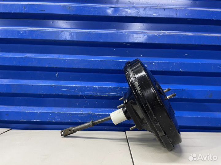 Вакуумный усилитель Audi 100 C4 2.3 AAR 1991