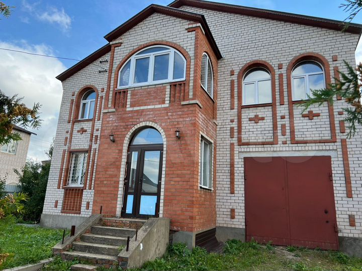 Дом 222 м² на участке 10 сот.