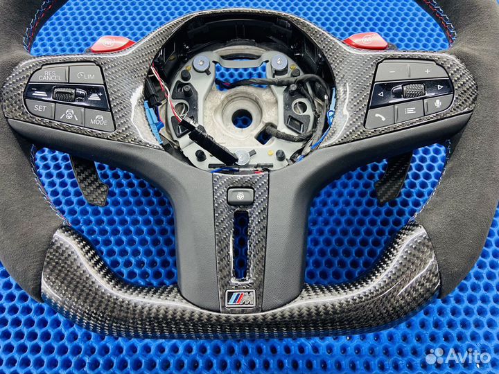 Руль BMW G-серии карбон алькантара + тахометр
