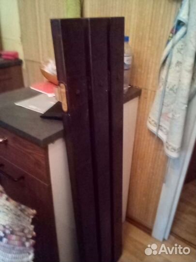 Декоративная перегородка из красного дерева