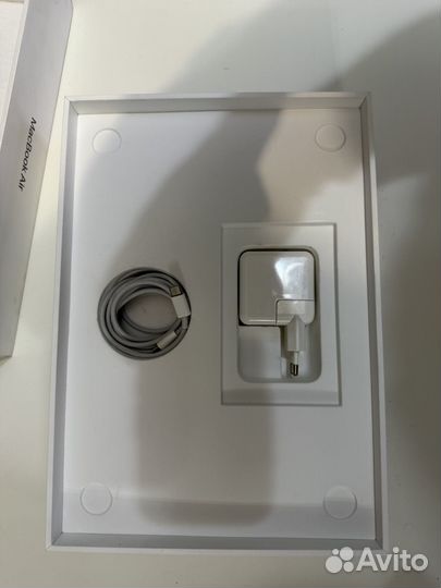 Apple macbook air 13 2020 m1 8gb 256