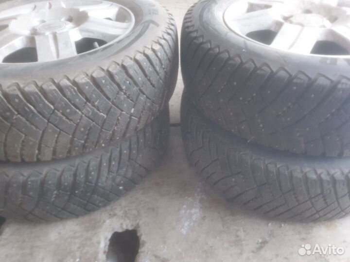 Goodyear UltraGrip 2.25/65