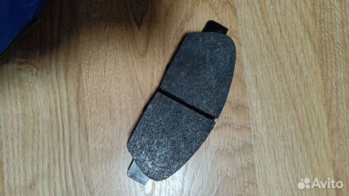 Тормозные передние колодки на Honda accord 5 Ate