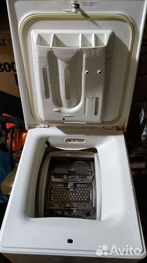 Стиральная машина с вертикальной загрузкой