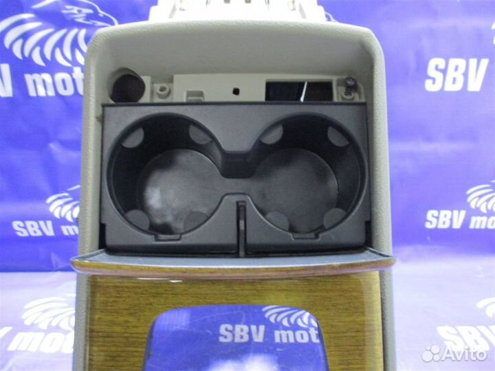 Подлокотник Volvo Xc90 C59 B5254T2 2006