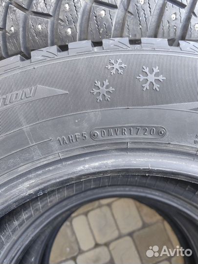 Dunlop GrandTrek Ice 03 225/65 R20 106T