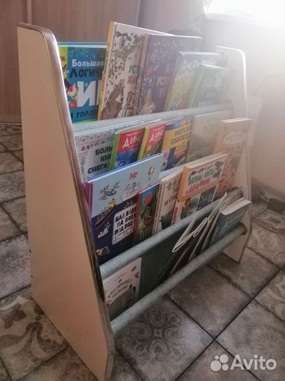 Детская книжная полка
