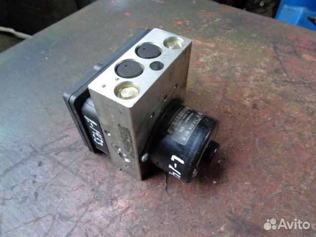 Блок управления тормозами/насос ABS Volkswagen Tou