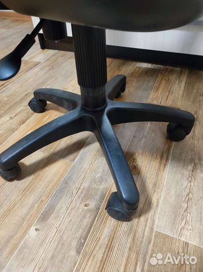 Компьютерное кресло