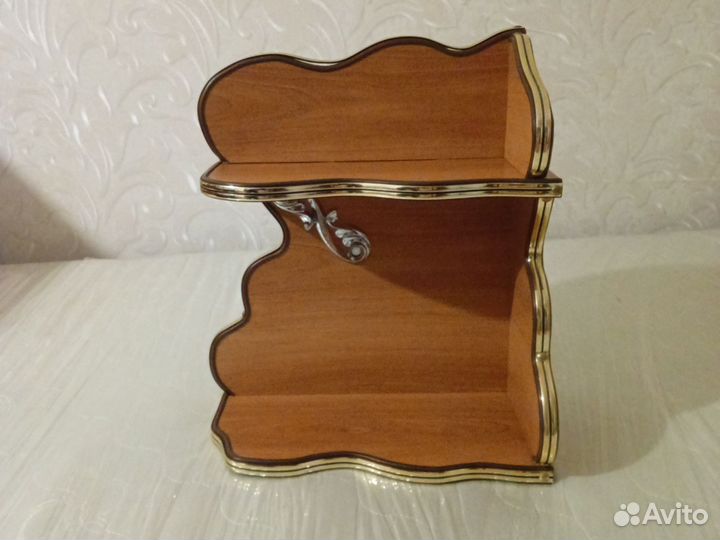 Полочка угловая