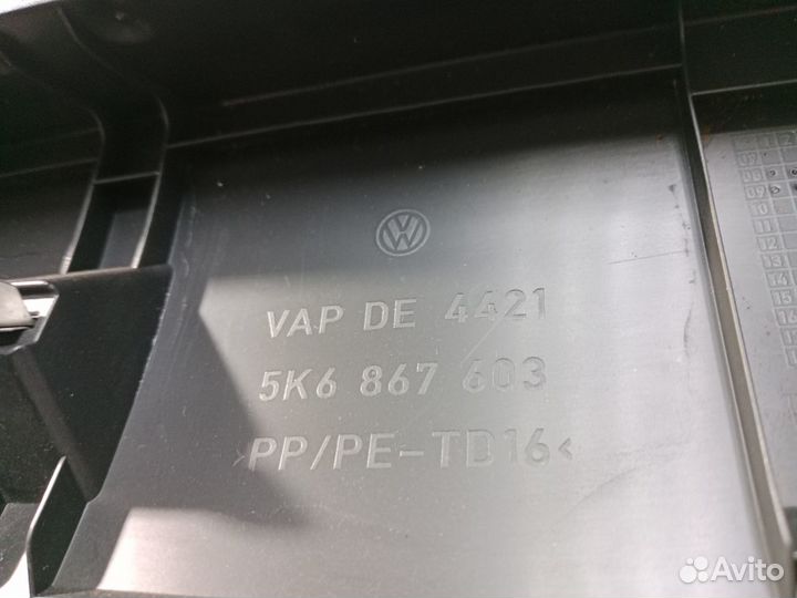 Б/У Обшивка двери багажника верхняя VW Golf 6