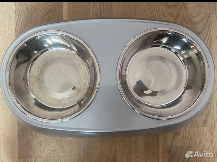 Подставка под миски двойная 2*700 мл