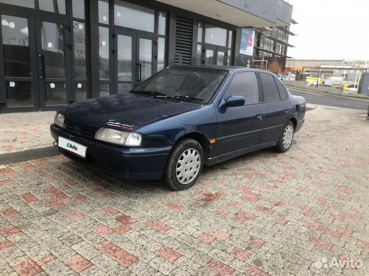 Nissan Primera, 1992