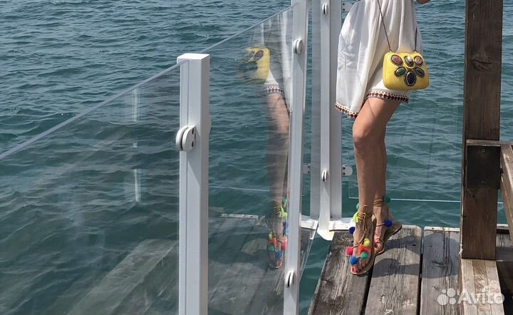 Сумка из кожи питона с вышивкой