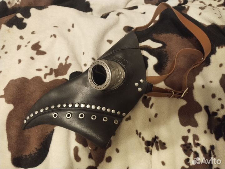 Маска чумного доктора