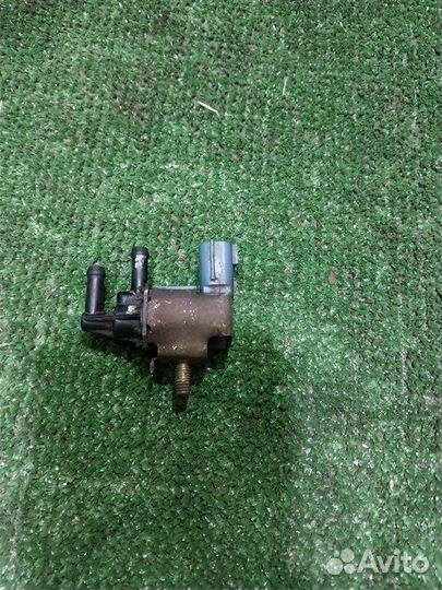 Клапан вакуумный Nissan Bluebird Sylphy G10 QG18DE