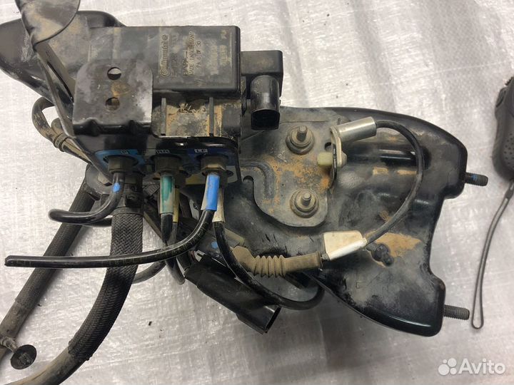 Компрессор пневмоподвески Джип Гранд Чероки WK2