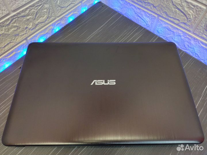 Отличный офисный ноутбук asus X540S, SSD