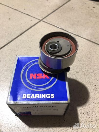 Ролик натяжной honda грм 14520PLC305 NSK