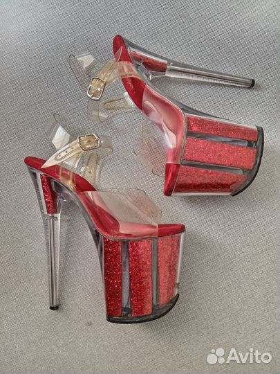 Стрипы pleaser 38 тройки